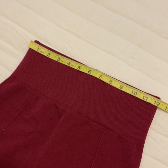 NWOT Bundle of Two Leggings - Picture 7 of 10